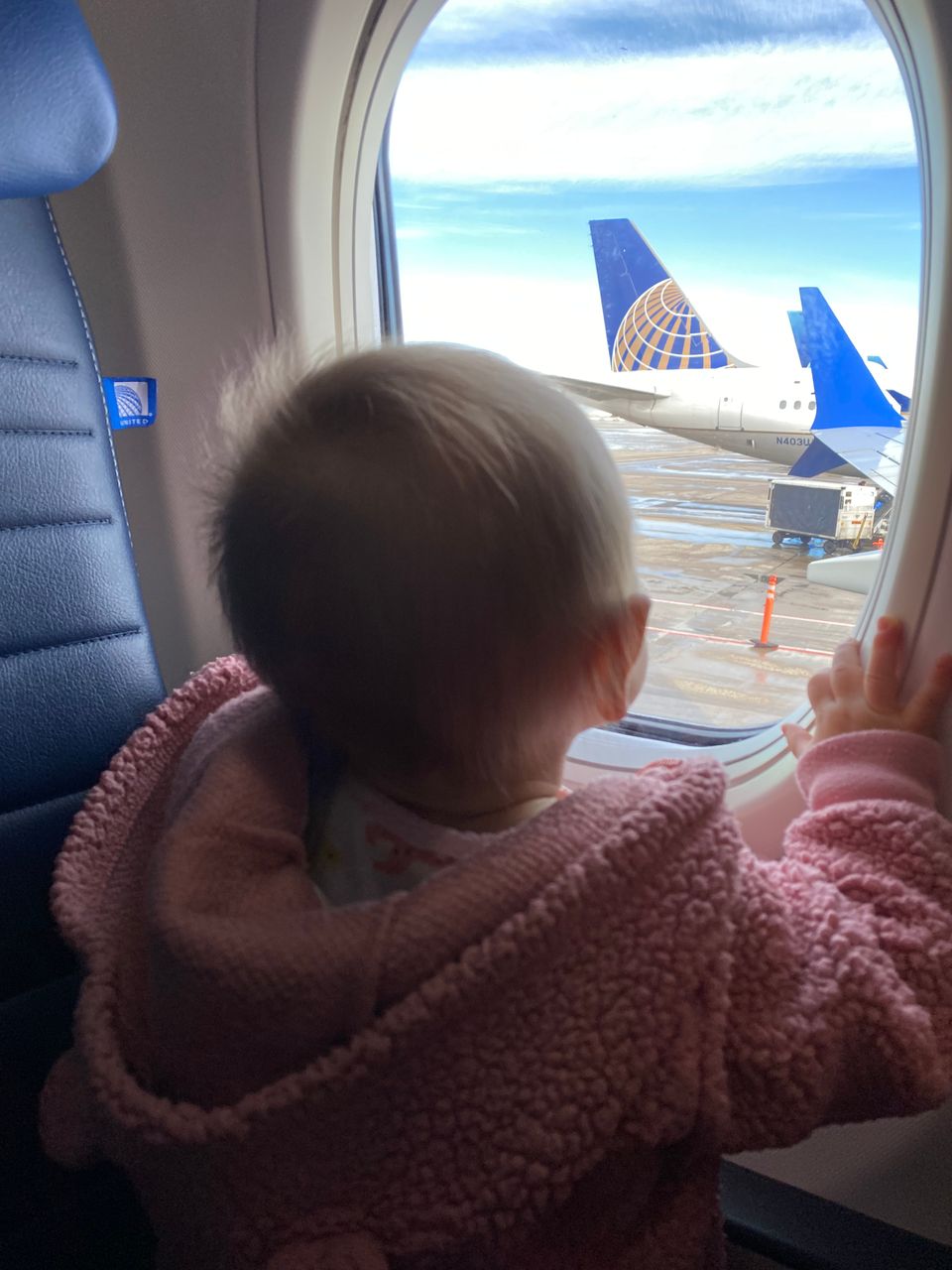 4 S's Of Airplane Travel with Kids